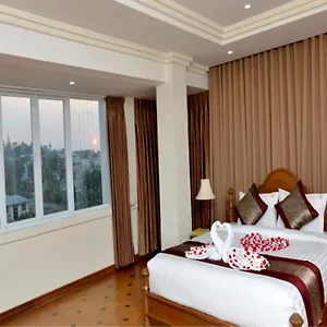 Golden Butterfly *** Yangon