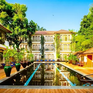 Savoy ***** Yangon